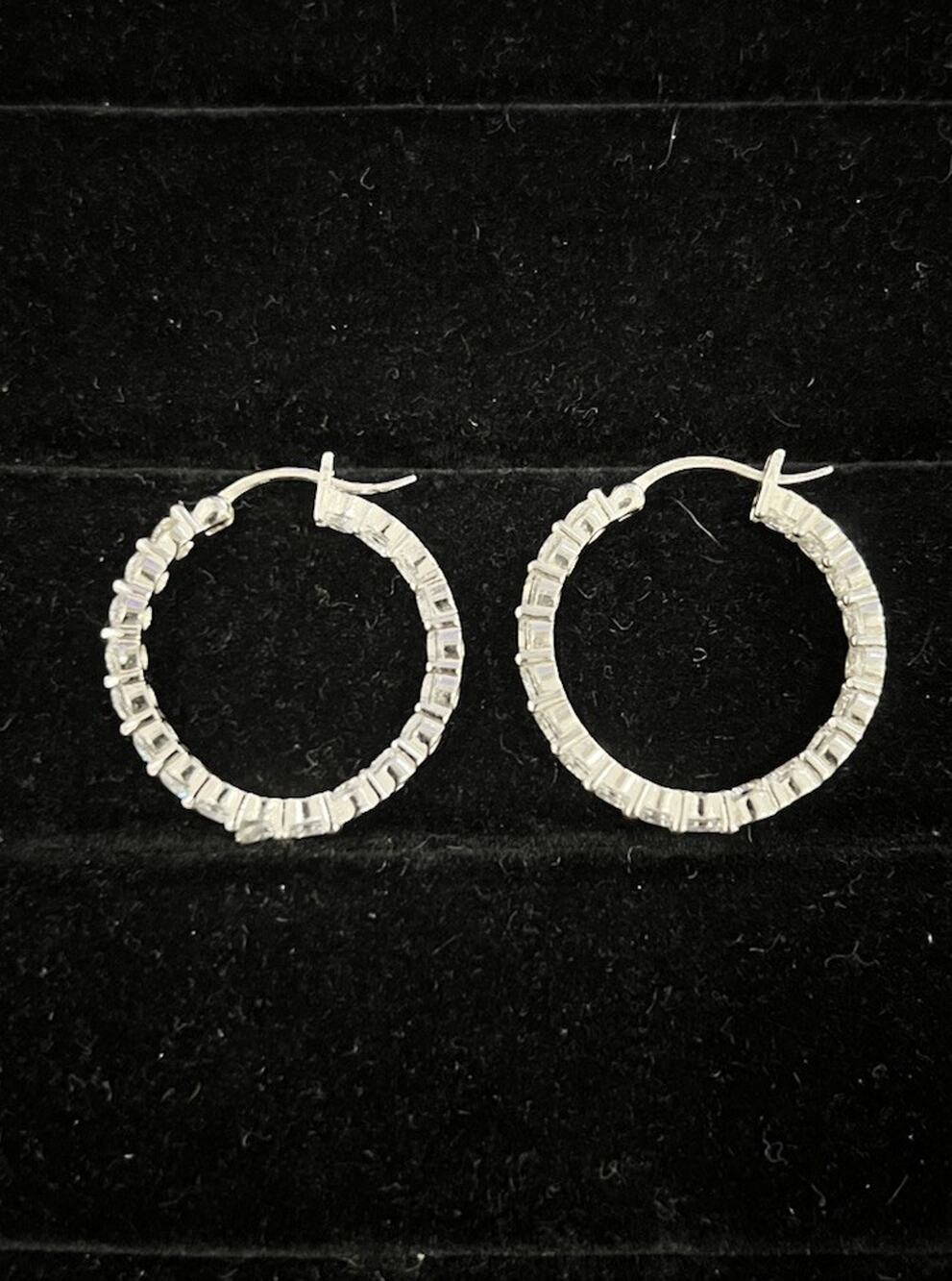 Silver Tone Textured Pavé Hoop Earrings Clear Crystal Style Sparkle 3/4”